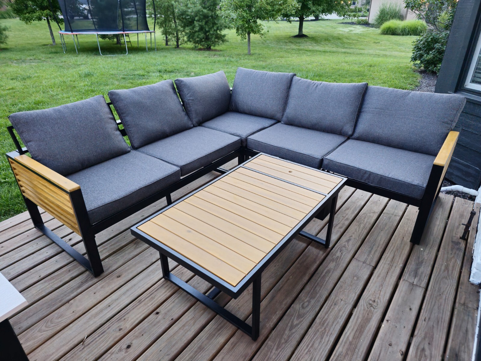 Outdoor Furniture With Icebox – Free Shipping!
