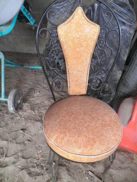 Vintage MCM ANTARENNI Black Wrought Iron Patio Dining 4 Chairs RARE Orange Vinyl